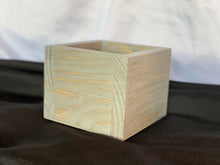 Load image into Gallery viewer, Barnwood Bee