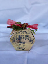 Load image into Gallery viewer, Hexagon Shelf Sitter