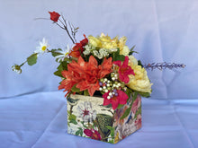 Load image into Gallery viewer, Flower Garden