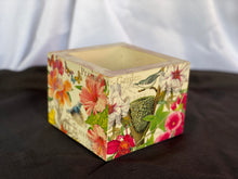 Load image into Gallery viewer, Flower Garden