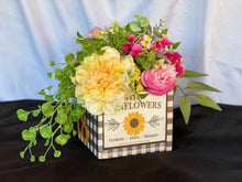 Load image into Gallery viewer, Fresh Sunflowers